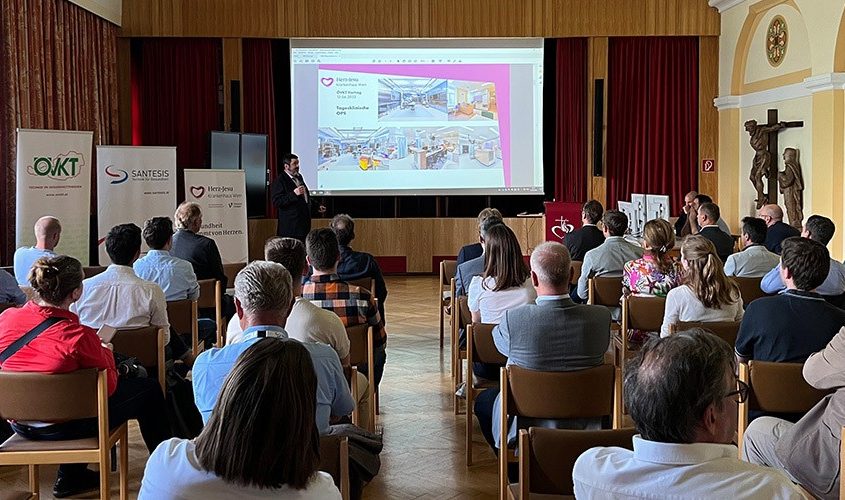 Die Teilnehmer im Vortragssaal