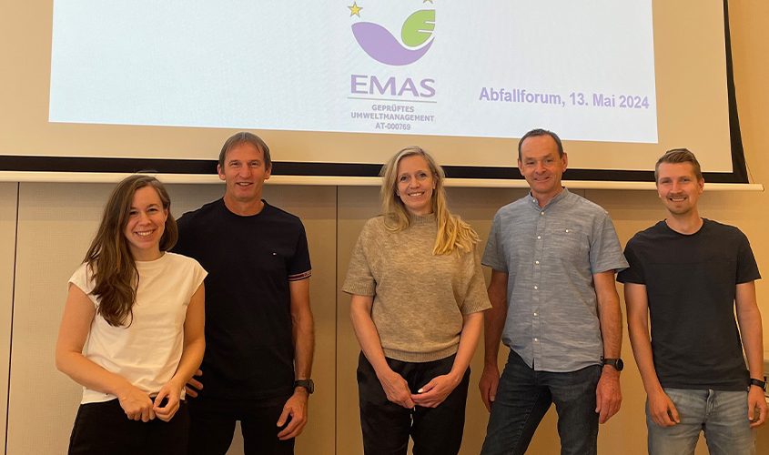 Die SANTESIS-Mitarbeiter*innen beim Abfall- und Umweltforum: Judith Silye, Rupert Leitner, Monika Musial, Wolfgang Reiter, Samuel Tempelmayr