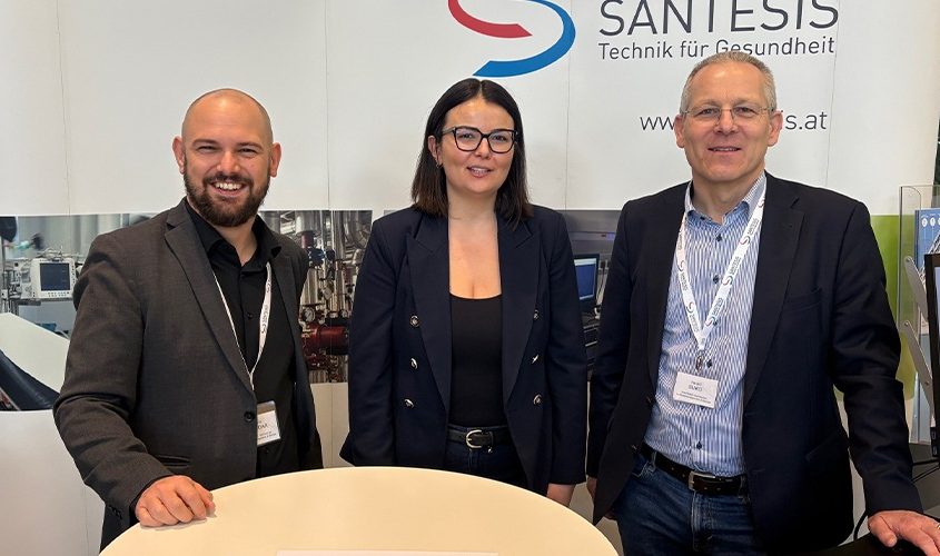 Gruppenfoto unseres Standdienstes auf der TSB-Tagung: David Boudar, Monika Bauer, Harald Suko