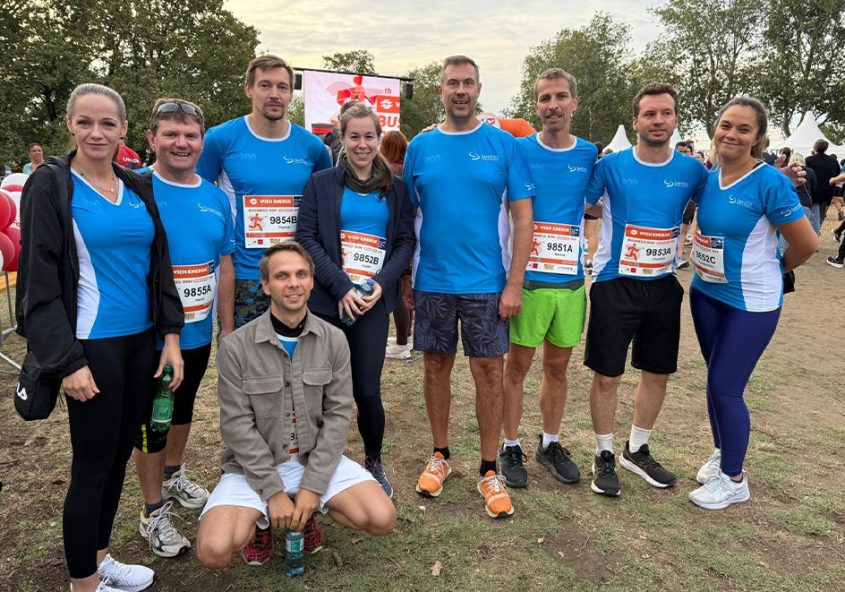 Die SANTESIS-Läufer*innen beim Wien Energie Business Run 2026.